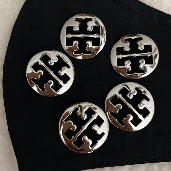 Tory Burch buttons - Picture 2 of 5